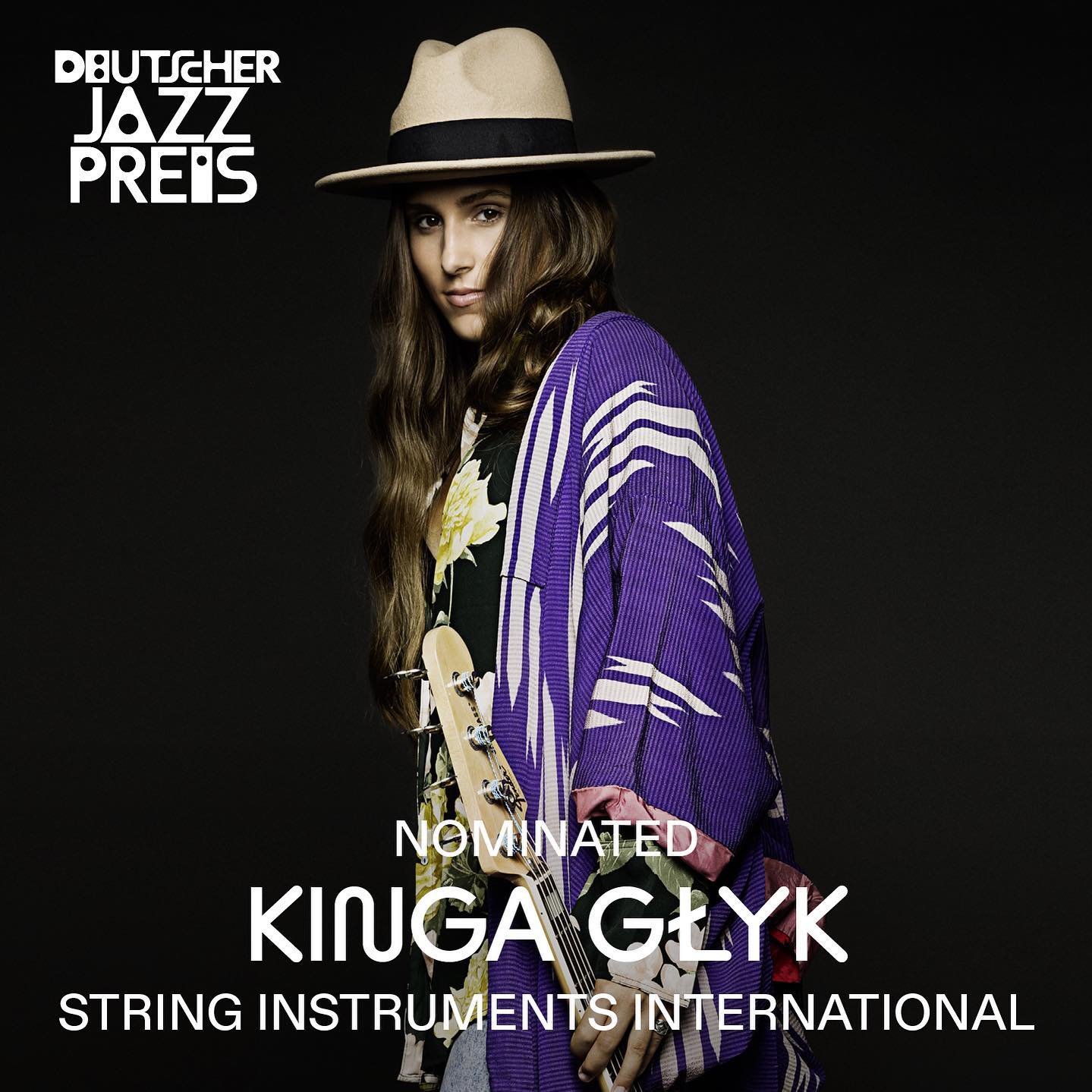 Wracając do 2021 roku, Kinga otrzymała nominację w kategorii „Instrumenty Strunowe Międzynarodowe” od Deutscher JAZZ PRESS, obok szanowanych muzyków takich jak Christian McBride i Wolfgang Muthspiel. Otrzymała również prestiżową nagrodę „Koryfeusz Muzyki Polskiej”.